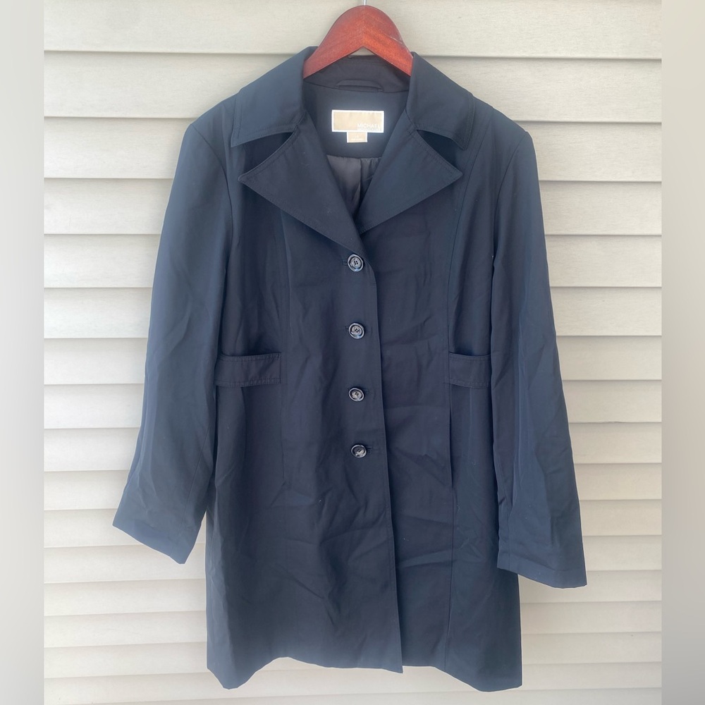 🌈 Michael Kors Black Trench Coat with Notched Lapel and Structured Silhouette